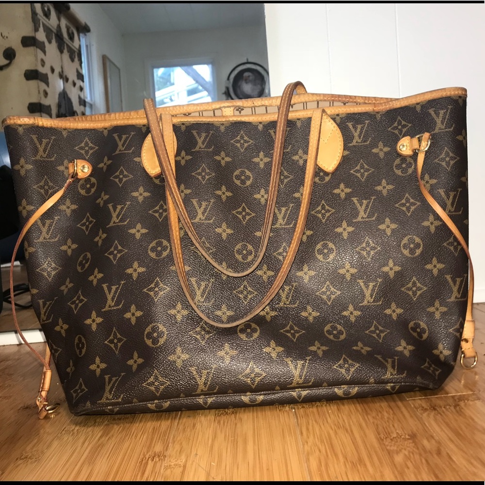 Louis Vuitton large bag (Real designer bag)